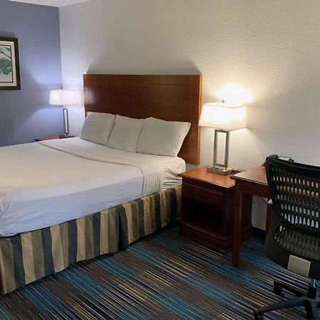 Travelodge By Wyndham Mobile Al מראה חיצוני תמונה