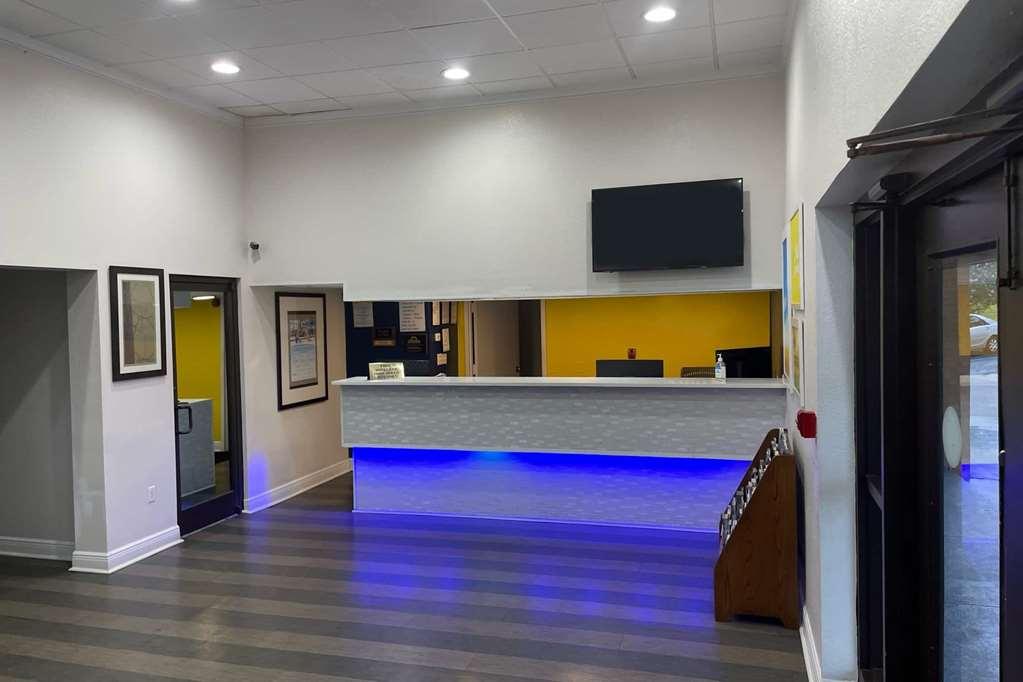 Travelodge By Wyndham Mobile Al מראה פנימי תמונה